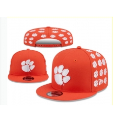 NCAA Snapback Cap 26H U907 NCAA Snapback Cap 26H U907